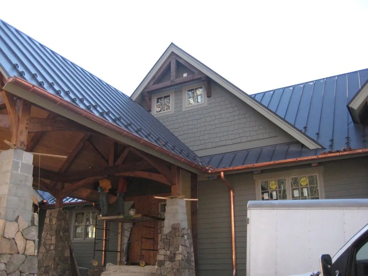 Craftsman Roofing team delivering quality roofing work in Mountain View Acres